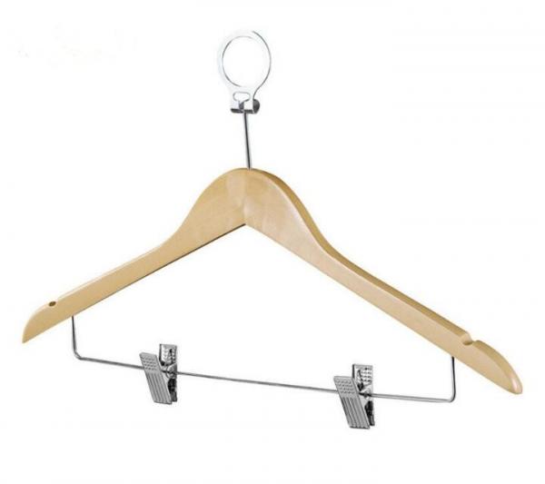 00196 Drvena zakachalka so shtipki (bezbednosna)